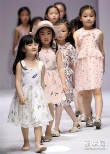小女孩时装爆料大全视频,揭秘小女孩时装爆料大全