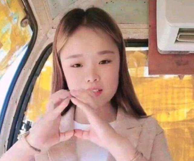 贵州有个小网红叫什么,网络红人的崛起与影响力