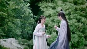 簪花吃瓜,品味古韵今风