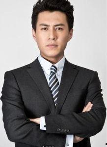 中国老男明星,盘点中国老男明星的辉煌岁月与魅力依旧